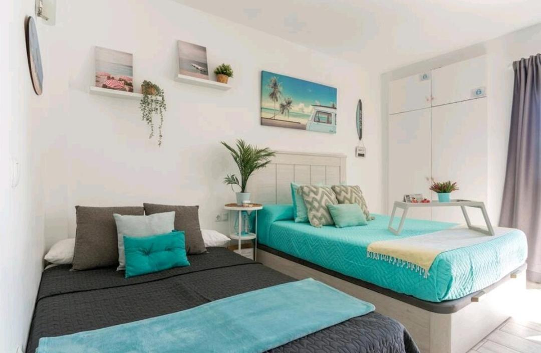 El Estudio De La Playa Benalbeach Holidays Deluxe Benalmádena Eksteriør billede