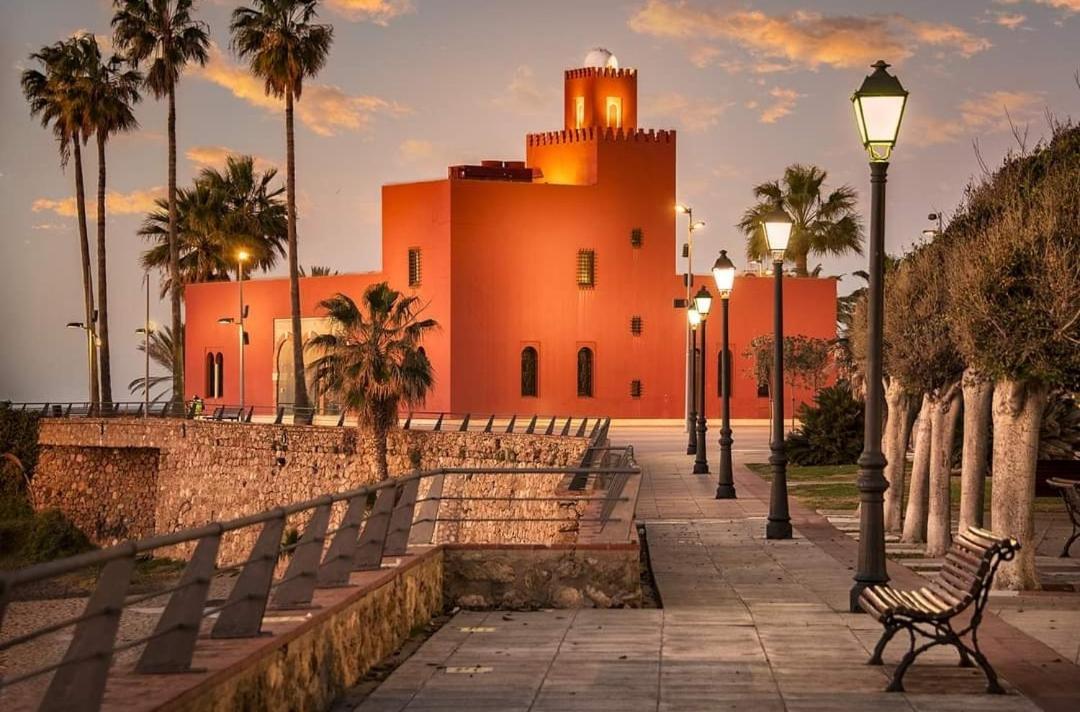 El Estudio De La Playa Benalbeach Holidays Deluxe Benalmádena Eksteriør billede